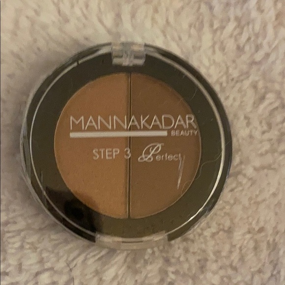 Five Below Smoke & mirrors  Mixed set of 5 eye and facial makeup items (see listing below) in a clear bag.